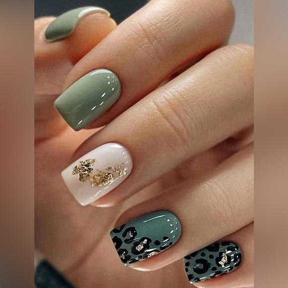 Other - Green and Black Nail Art Set 1130